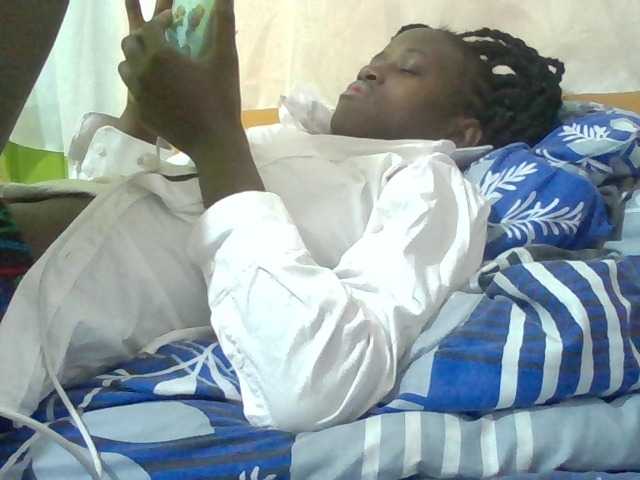 Sexyafricanah001 live cam on BongaCams