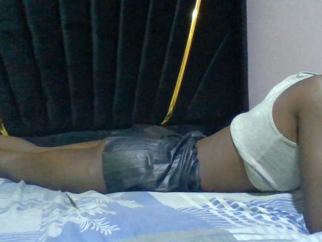 Sexyafricanah001 live cam on BongaCams