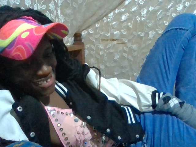 Sexyafricanah001 live cam on BongaCams
