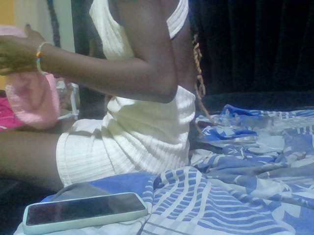 Sexyafricanah001 live cam on BongaCams