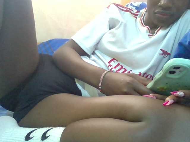 Sexyafricanah001 live cam on BongaCams