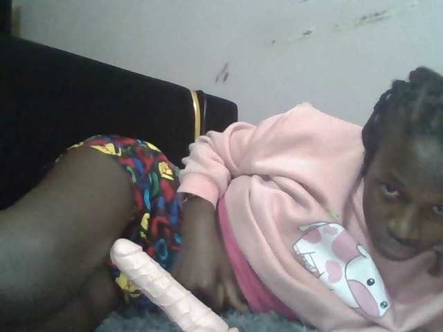 Sexyafricanah001 live cam on BongaCams