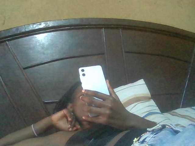Sexyafricanah001 live cam on BongaCams