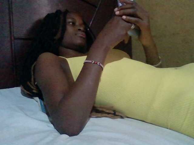 Sexyafricanah001 live cam on BongaCams