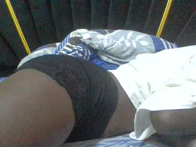 Sexyafricanah001 live cam on BongaCams