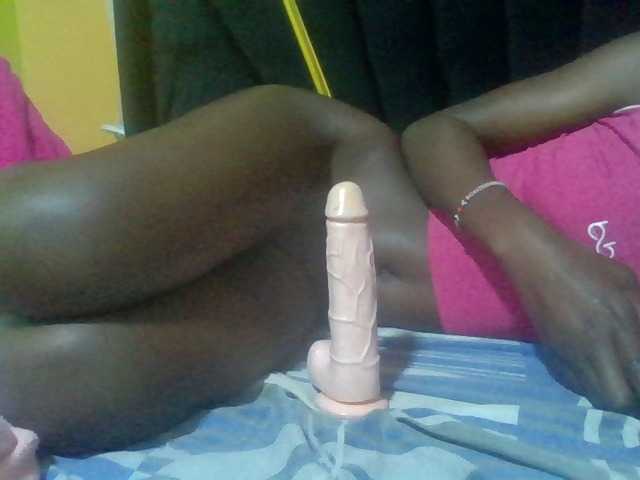 Sexyafricanah001 live cam on BongaCams