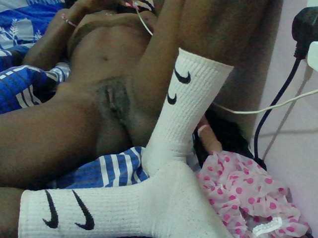 Sexyafricanah001 live webcam show