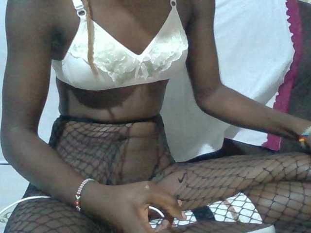 Sexyafricanah001 live cam on BongaCams