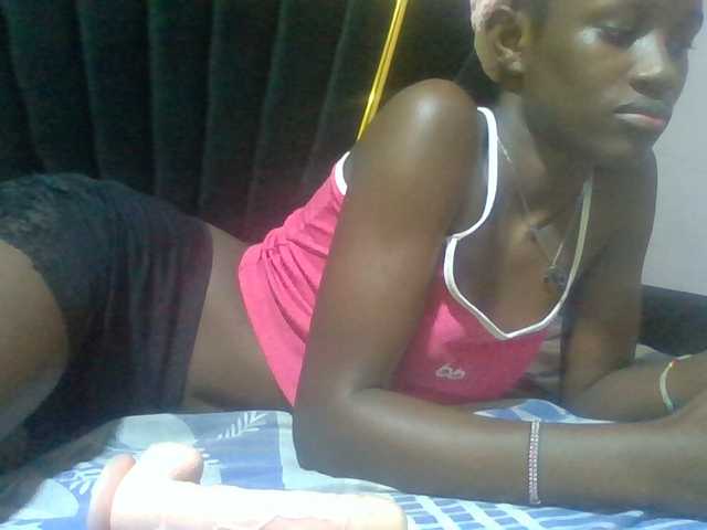 Sexyafricanah001 live cam on BongaCams
