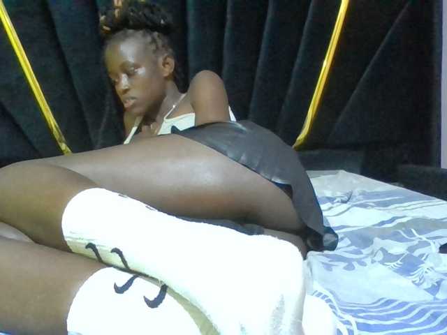 Sexyafricanah001 live cam on BongaCams