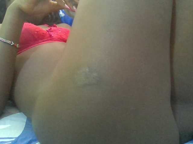 Sexyafricanah001 live webcam show