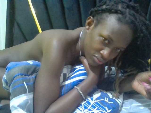 Sexyafricanah001 live cam on BongaCams