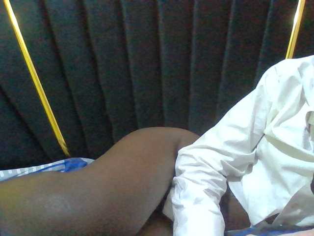 Sexyafricanah001 live cam on BongaCams