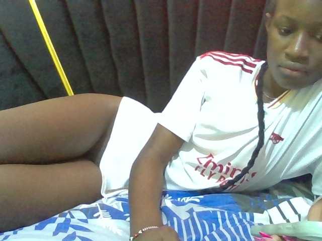 Sexyafricanah001 live cam on BongaCams