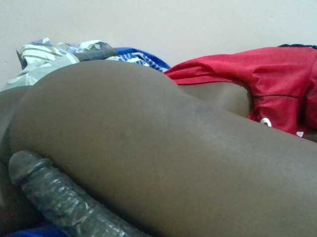 Sexyafricanah001 live cam on BongaCams