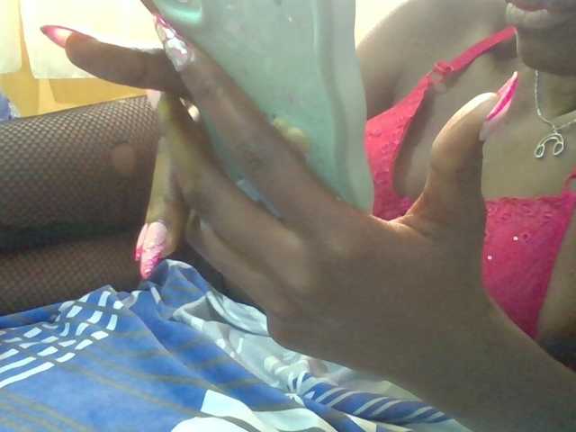 Sexyafricanah001 live cam on BongaCams