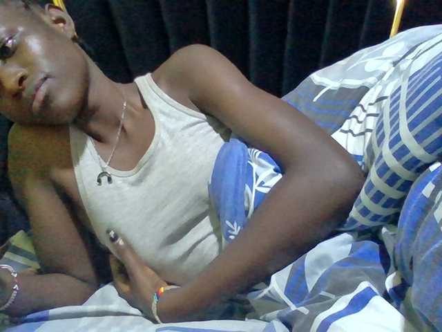 Sexyafricanah001 live cam on BongaCams