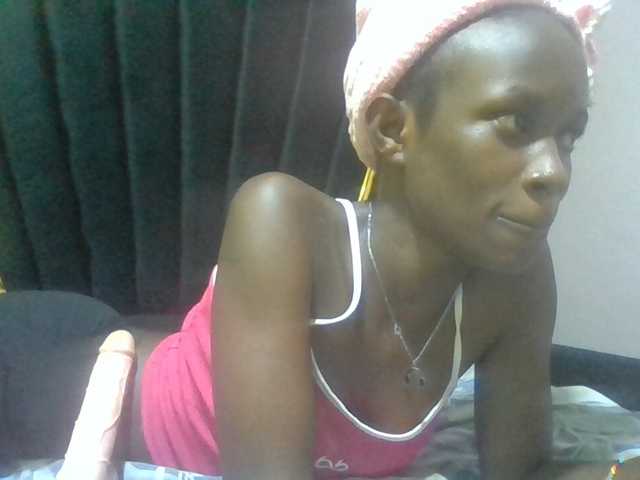Sexyafricanah001 live cam on BongaCams