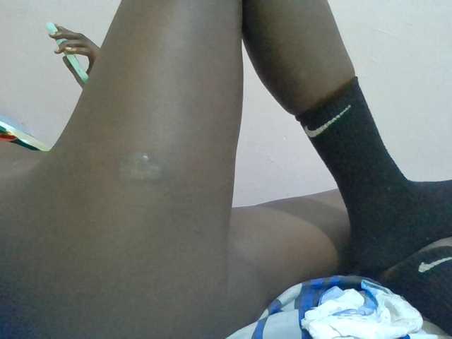 Sexyafricanah001 live cam on BongaCams