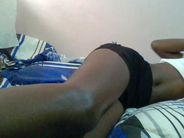 Sexyafricanah001 live cam on BongaCams