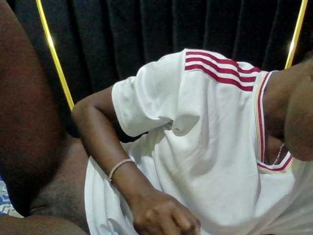 Sexyafricanah001 live cam on BongaCams
