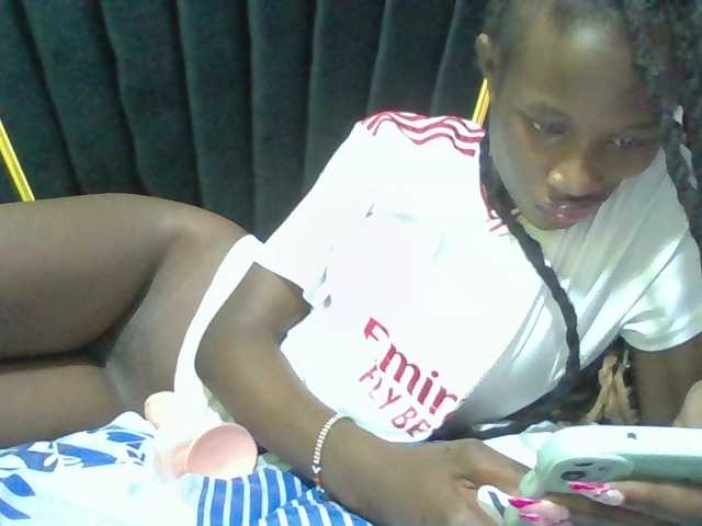 Sexyafricanah001 live cam on BongaCams