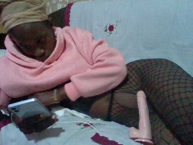 Sexyafricanah001 live cam on BongaCams