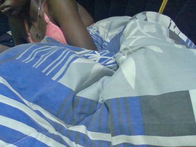 Sexyafricanah001 live cam on BongaCams