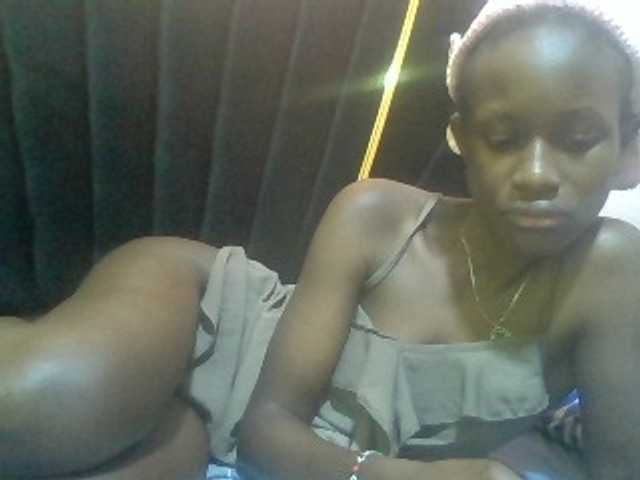Sexyafricanah001 live cam on BongaCams