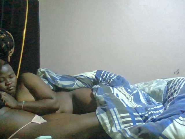 Sexyafricanah001 live cam on BongaCams