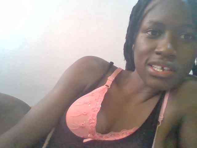 Sexyafricanah001 webcam