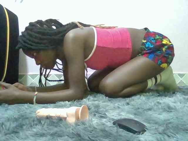 Sexyafricanah001 webcam