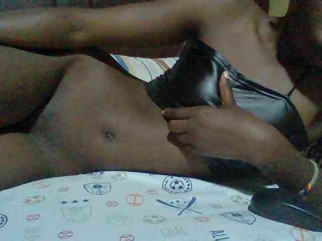 Sexyafricanah001 webcam