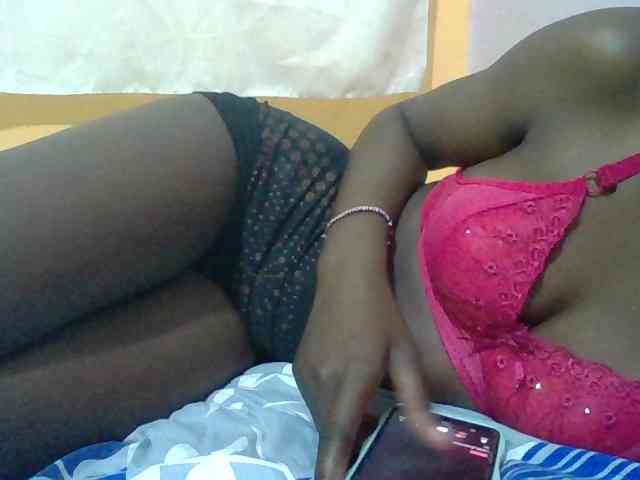 Sexyafricanah001 webcam