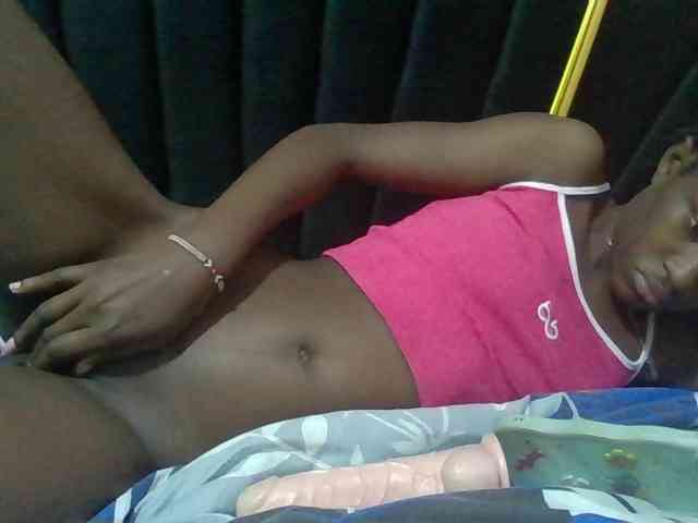 Sexyafricanah001 webcam