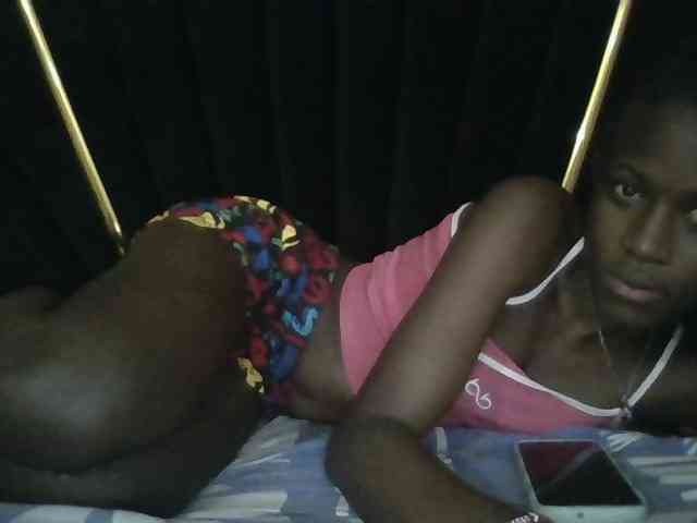 Sexyafricanah001 webcam
