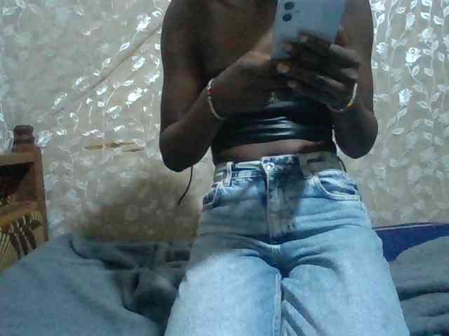 Sexyafricanah001 webcam