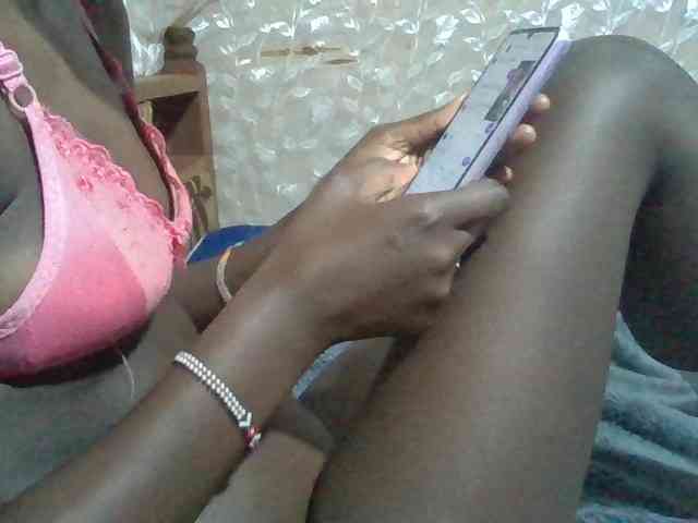 Sexyafricanah001 webcam
