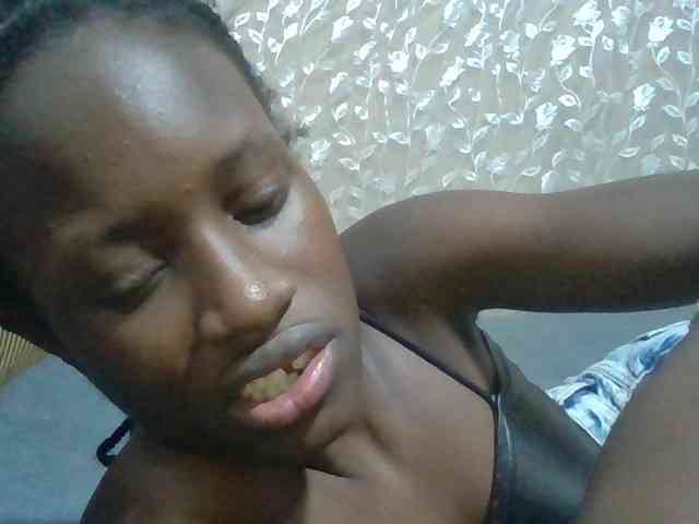 Sexyafricanah001 webcam