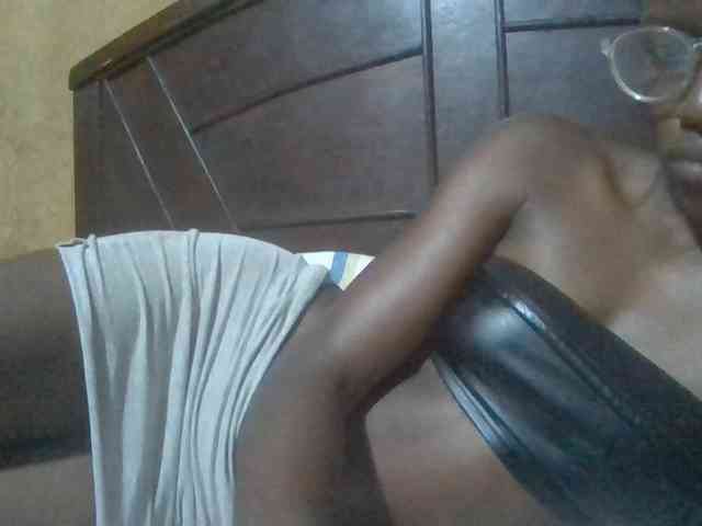 Sexyafricanah001 webcam