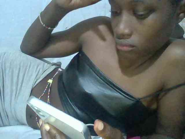 Sexyafricanah001 webcam