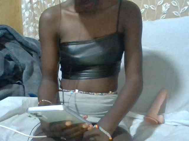 Sexyafricanah001 webcam