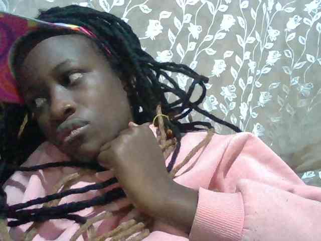 Sexyafricanah001 webcam