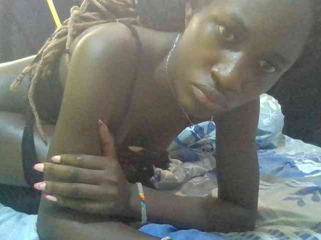Sexyafricanah001 webcam