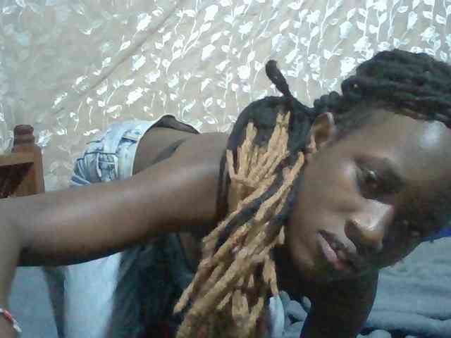 Sexyafricanah001 webcam