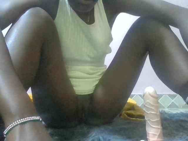 Sexyafricanah001 webcam