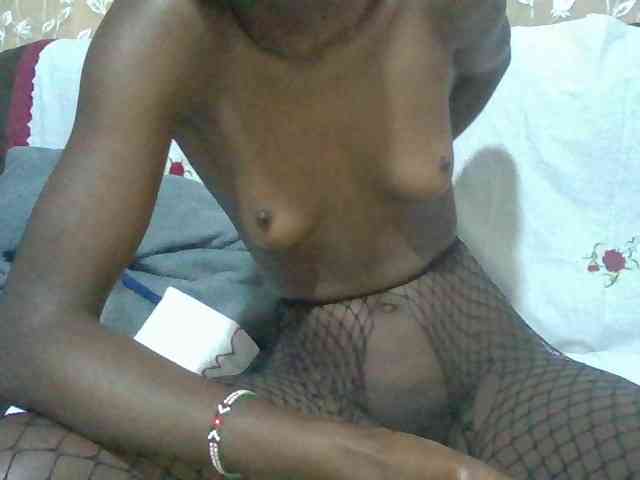 Sexyafricanah001 webcam