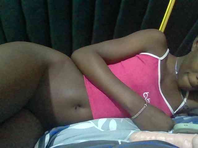 Sexyafricanah001 webcam