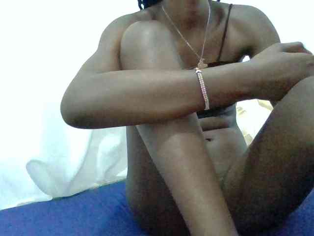 Sexyafricanah001 webcam