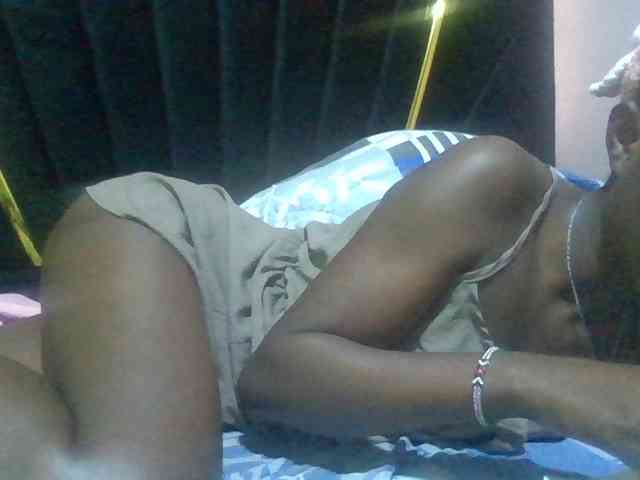 Sexyafricanah001 webcam